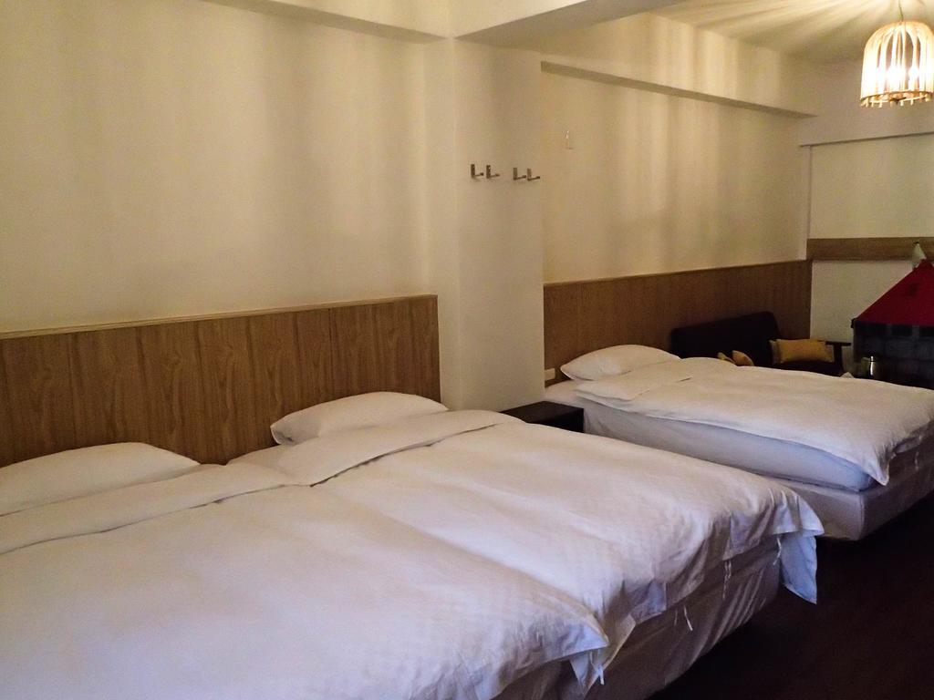 Meow G Cafe Hostel Хуалянь Номер фото