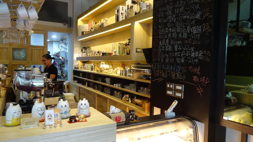 Meow G Cafe Hostel Хуалянь Экстерьер фото